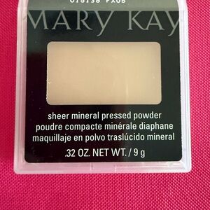 Mary Kay Sheer Mineral Pressed Powder - Beige 2